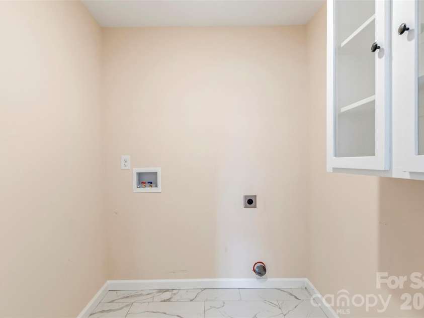 2480 Artz Road, Salisbury, NC 28146.  MLS# CAR4376858, YatesRealty ID 23214. 