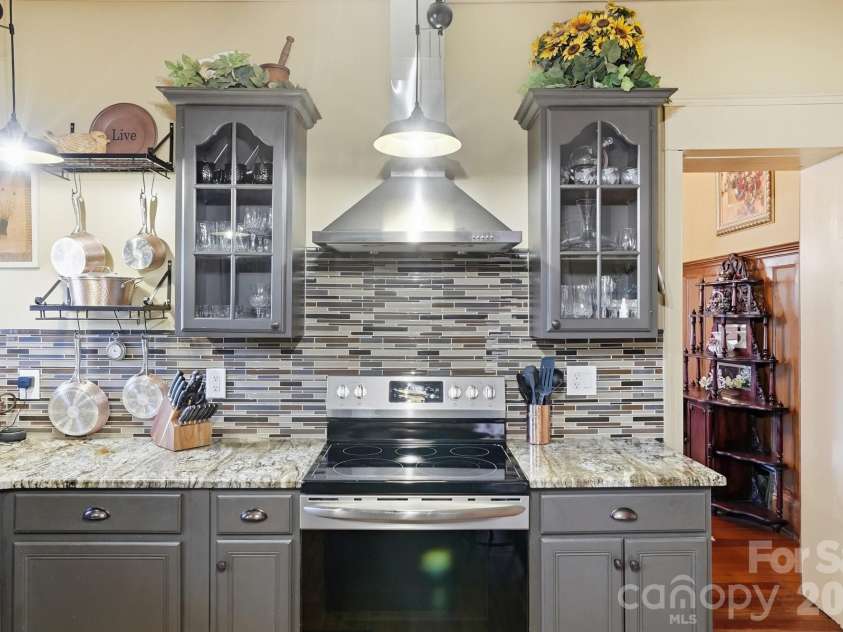 1103 Franklin Street, Monroe, NC 28112.  MLS# CAR4328672, YatesRealty ID 23215. Chef's Dream Kitchen