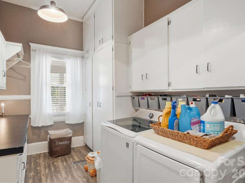 1103 Franklin Street, Monroe, NC 28112.  MLS# CAR4328672, YatesRealty ID 23215. Huge Landry Room