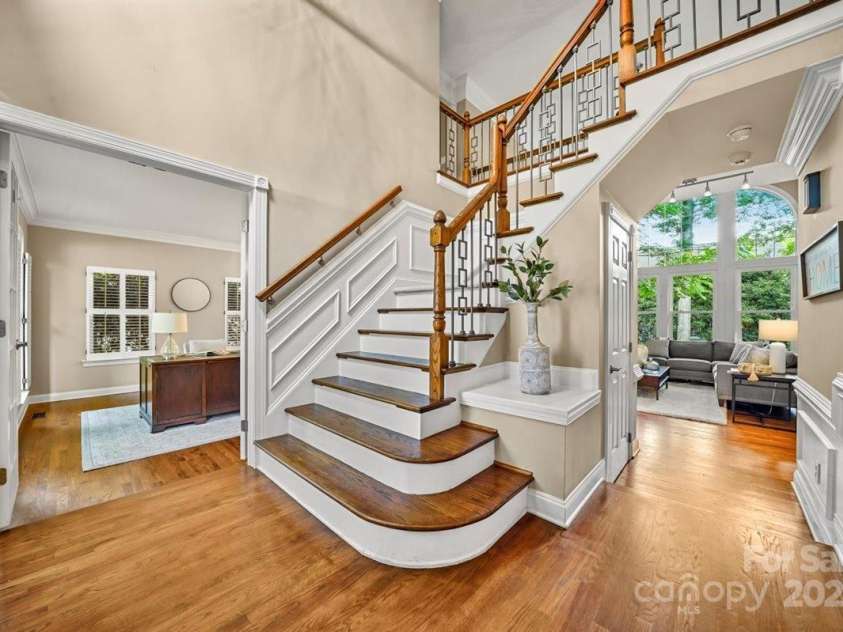 21621 Crown Lake Drive, Cornelius, NC 28031.  MLS# CAR4265644, YatesRealty ID 23215. 