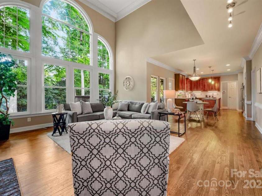 21621 Crown Lake Drive, Cornelius, NC 28031.  MLS# CAR4265644, YatesRealty ID 23215. 