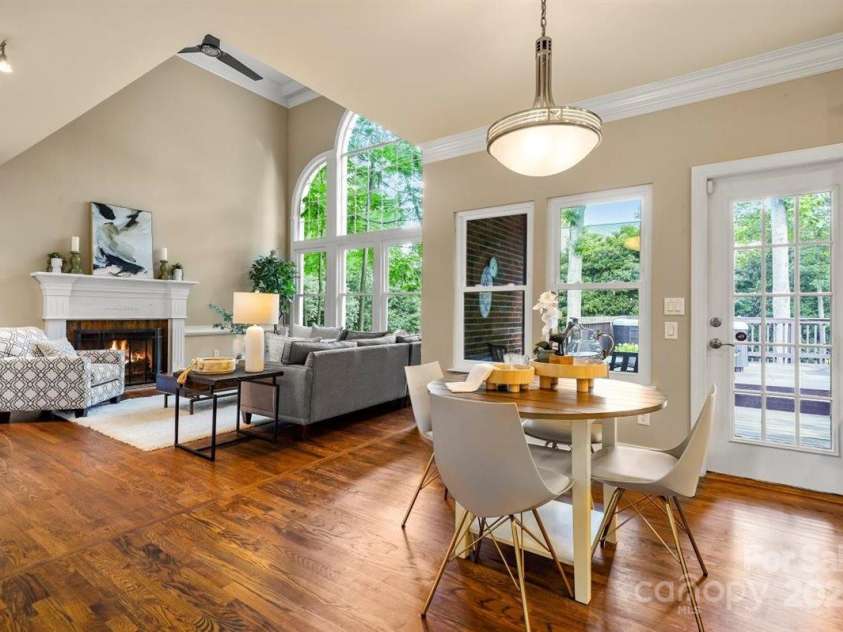 21621 Crown Lake Drive, Cornelius, NC 28031.  MLS# CAR4265644, YatesRealty ID 23215. 