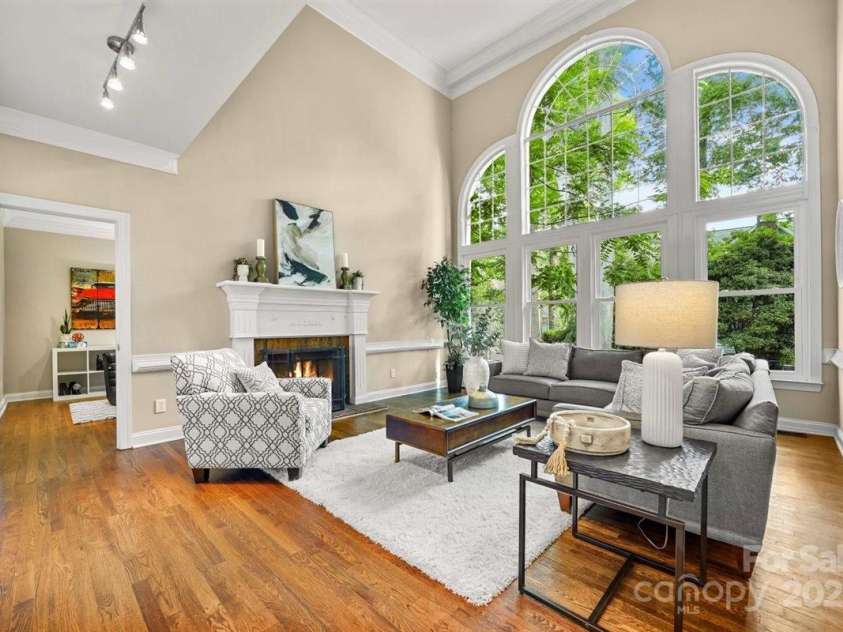 21621 Crown Lake Drive, Cornelius, NC 28031.  MLS# CAR4265644, YatesRealty ID 23215. 