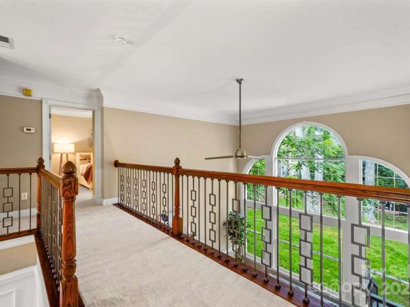 21621 Crown Lake Drive, Cornelius, NC 28031.  MLS# CAR4265644, YatesRealty ID 23215. 