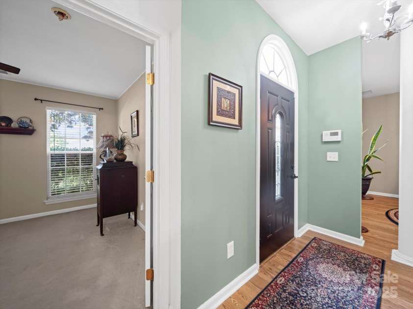 11909 Creek Turn Drive, Charlotte, NC 28278.  MLS# CAR4267264, YatesRealty ID 23216. 