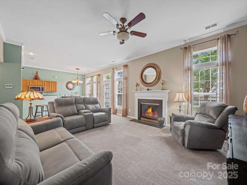 11909 Creek Turn Drive, Charlotte, NC 28278.  MLS# CAR4267264, YatesRealty ID 23216. 