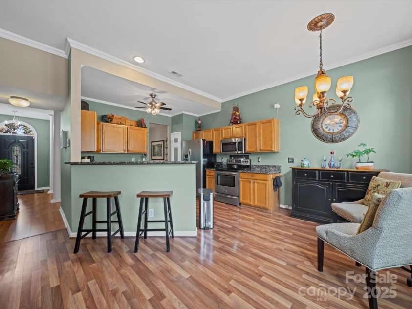 11909 Creek Turn Drive, Charlotte, NC 28278.  MLS# CAR4267264, YatesRealty ID 23216. 