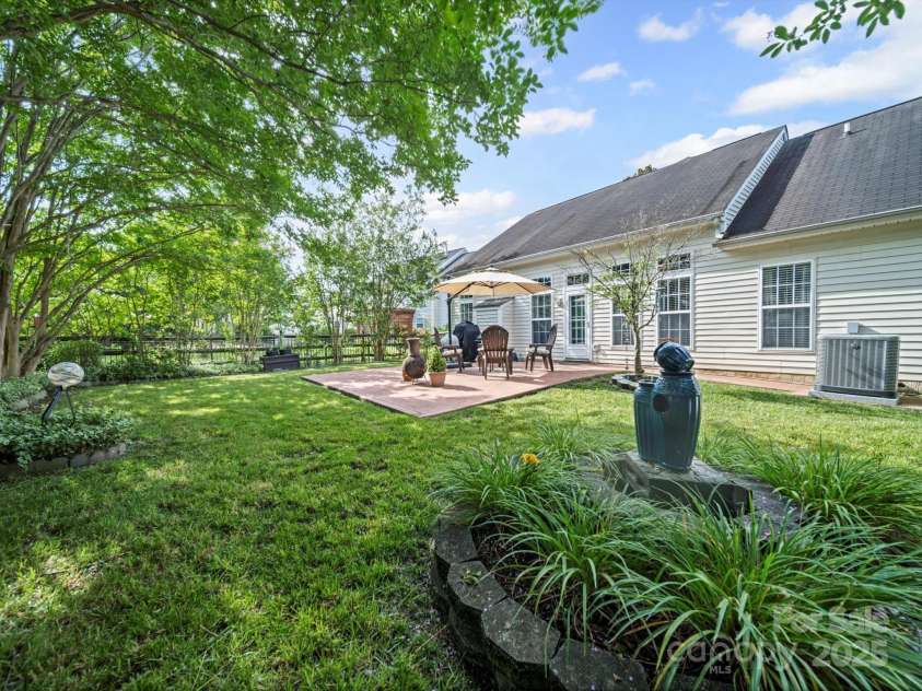 11909 Creek Turn Drive, Charlotte, NC 28278.  MLS# CAR4267264, YatesRealty ID 23216. 