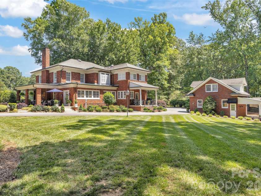 128 Colonial Drive, Salisbury, NC 28144.  MLS# CAR4381051, YatesRealty ID 23218. 