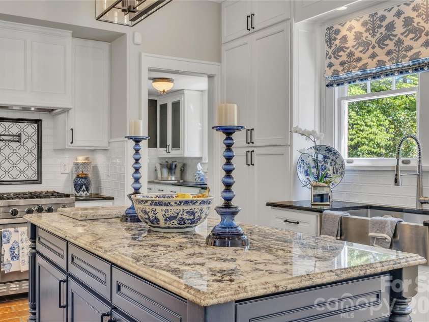 128 Colonial Drive, Salisbury, NC 28144.  MLS# CAR4381051, YatesRealty ID 23218. 
