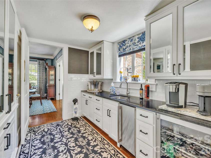 128 Colonial Drive, Salisbury, NC 28144.  MLS# CAR4381051, YatesRealty ID 23218. 