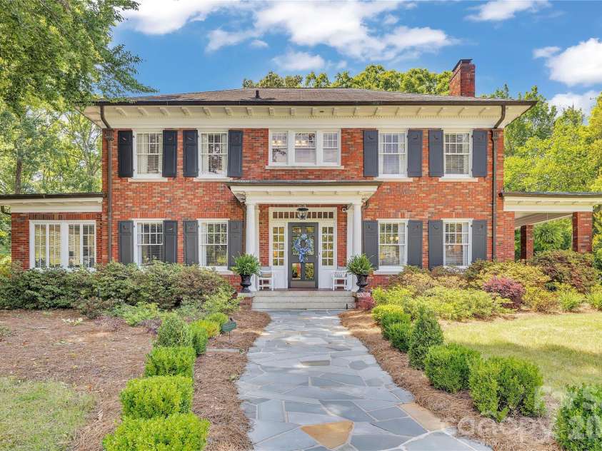 128 Colonial Drive, Salisbury, NC 28144.  MLS# CAR4381051, YatesRealty ID 23218. 