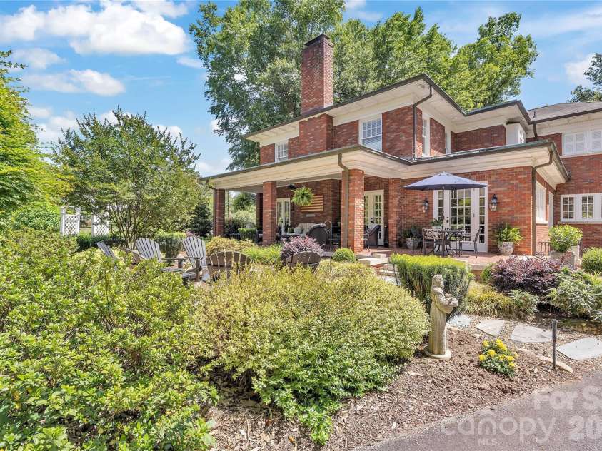 128 Colonial Drive, Salisbury, NC 28144.  MLS# CAR4381051, YatesRealty ID 23218. 