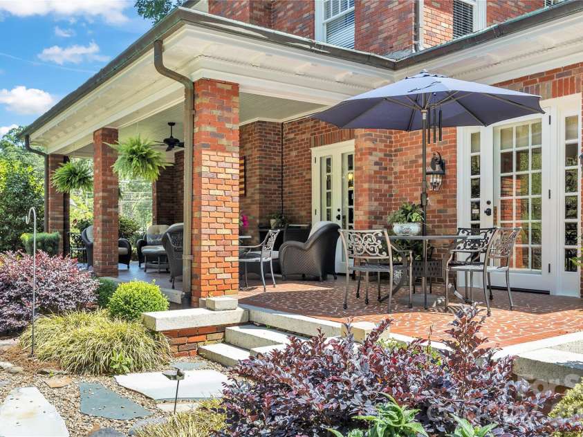 128 Colonial Drive, Salisbury, NC 28144.  MLS# CAR4381051, YatesRealty ID 23218. 