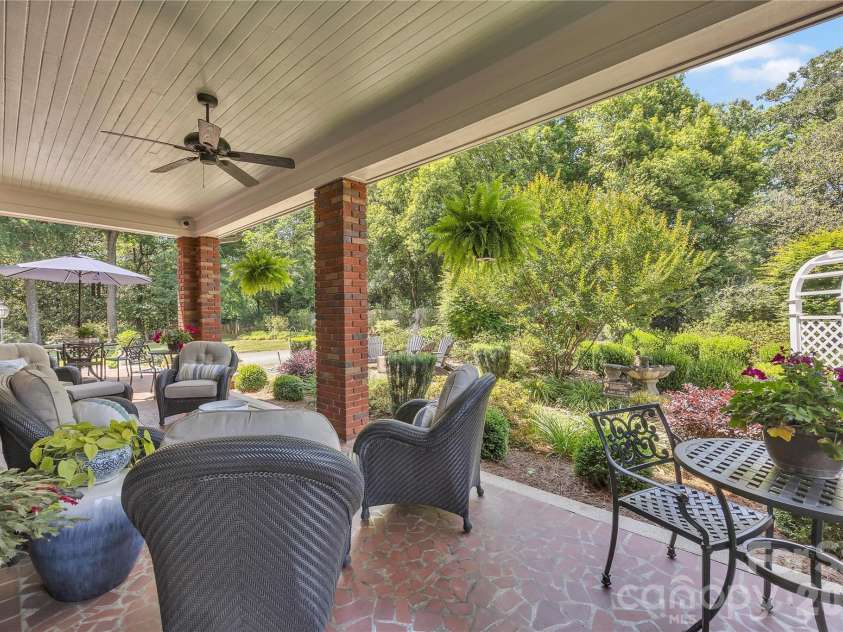 128 Colonial Drive, Salisbury, NC 28144.  MLS# CAR4381051, YatesRealty ID 23218. 