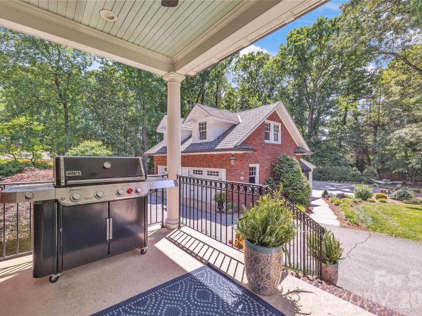 128 Colonial Drive, Salisbury, NC 28144.  MLS# CAR4381051, YatesRealty ID 23218. 