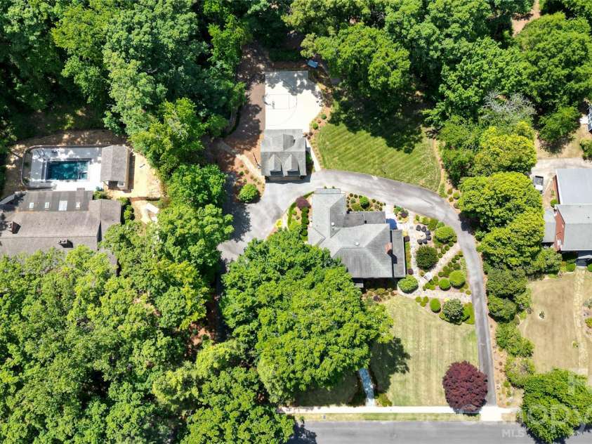 128 Colonial Drive, Salisbury, NC 28144.  MLS# CAR4381051, YatesRealty ID 23218. 