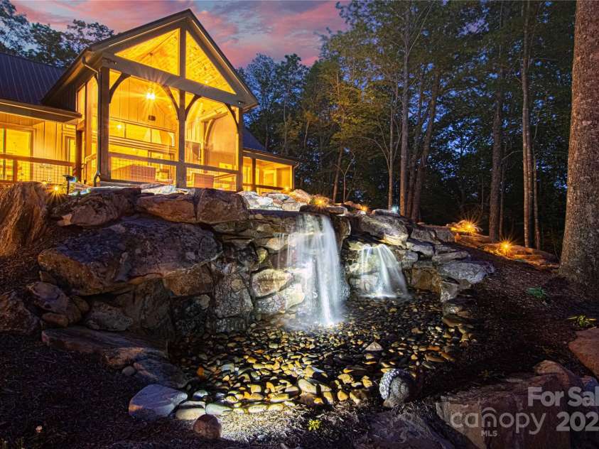 142 Brook Trout Trail, Cashiers, NC 28717.  MLS# CAR4313305, YatesRealty ID 2322. 