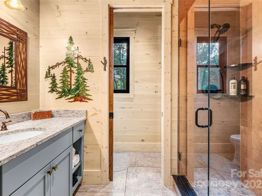 142 Brook Trout Trail, Cashiers, NC 28717.  MLS# CAR4313305, YatesRealty ID 2322. 