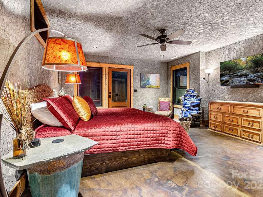 142 Brook Trout Trail, Cashiers, NC 28717.  MLS# CAR4313305, YatesRealty ID 2322. 