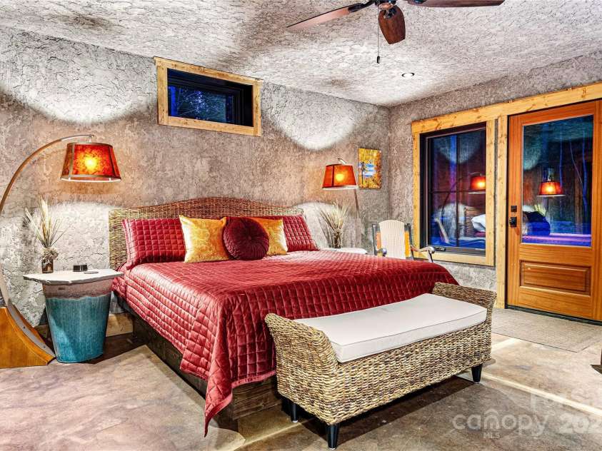 142 Brook Trout Trail, Cashiers, NC 28717.  MLS# CAR4313305, YatesRealty ID 2322. 