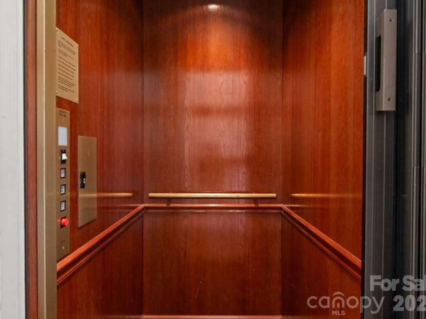 17429 Staysail Court, Cornelius, NC 28031.  MLS# CAR4337983, YatesRealty ID 2322. Elevator