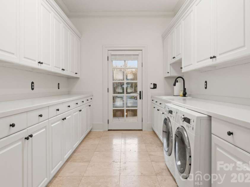 17429 Staysail Court, Cornelius, NC 28031.  MLS# CAR4337983, YatesRealty ID 2322. Main laundry room