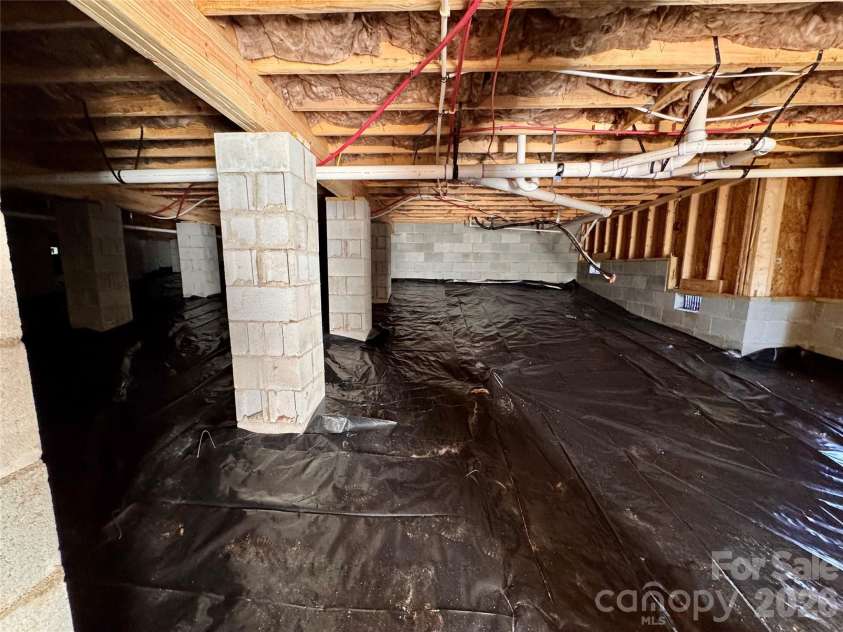 2426 Kimberly Avenue, Morganton, NC 28655.  MLS# CAR4346883, YatesRealty ID 23220. Walk in Crawl Space