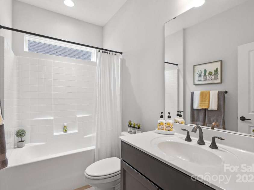 5003 Looking Glass Trail, Denver, NC 28037.  MLS# CAR4264168, YatesRealty ID 23220. 