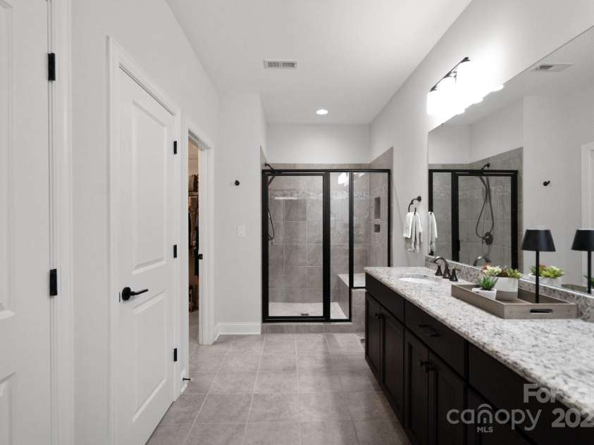 5003 Looking Glass Trail, Denver, NC 28037.  MLS# CAR4264168, YatesRealty ID 23220. 