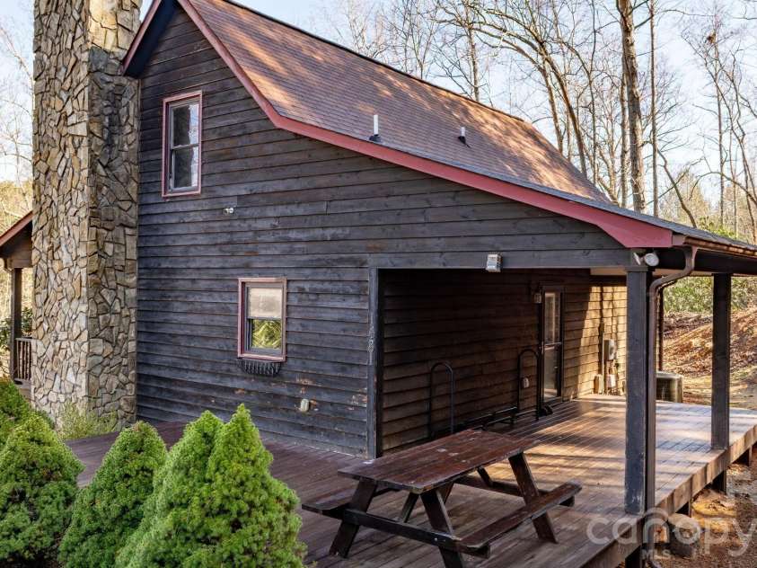 1481 Levi Lane, Lenoir, NC 28645.  MLS# CAR4356686, YatesRealty ID 23221. 