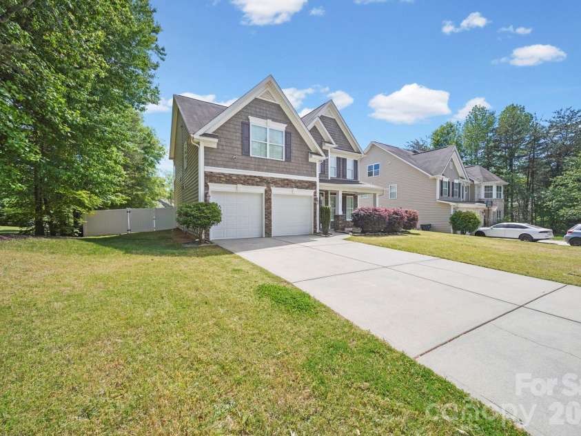 167 Ashlyn Creek Drive, Mooresville, NC 28115.  MLS# CAR4373557, YatesRealty ID 23222. 