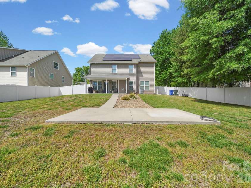 167 Ashlyn Creek Drive, Mooresville, NC 28115.  MLS# CAR4373557, YatesRealty ID 23222. 