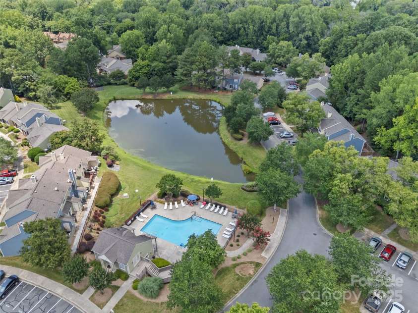 9136 Four Mile Creek Road, Charlotte, NC 28277.  MLS# CAR4276244, YatesRealty ID 23222. 