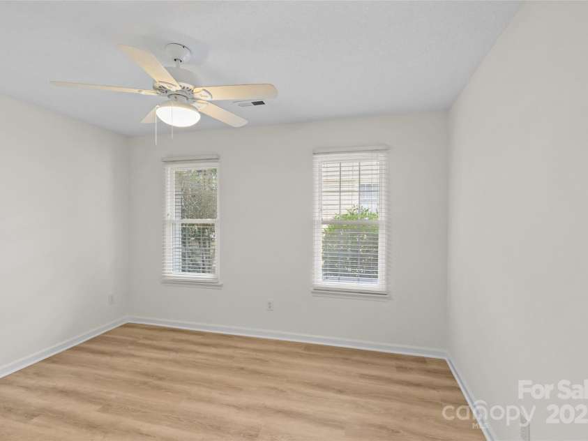 9136 Four Mile Creek Road, Charlotte, NC 28277.  MLS# CAR4276244, YatesRealty ID 23222. Guest room