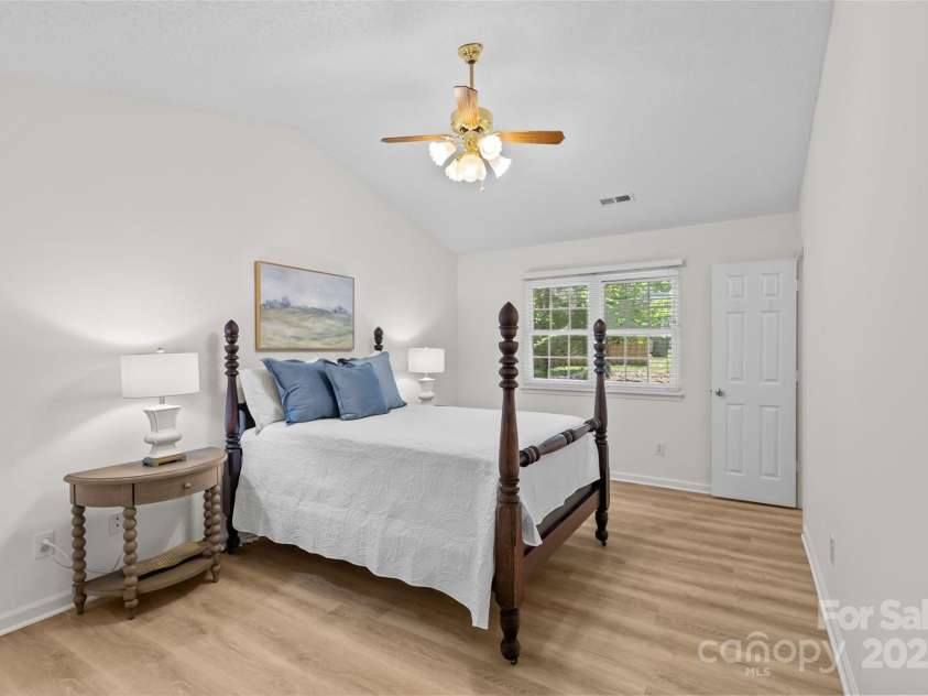 9136 Four Mile Creek Road, Charlotte, NC 28277.  MLS# CAR4276244, YatesRealty ID 23222. Primary
