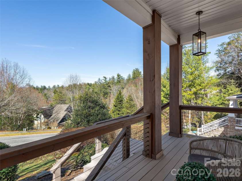 35 White Ash Drive, Asheville, NC 28803.  MLS# CAR4350897, YatesRealty ID 23223. 