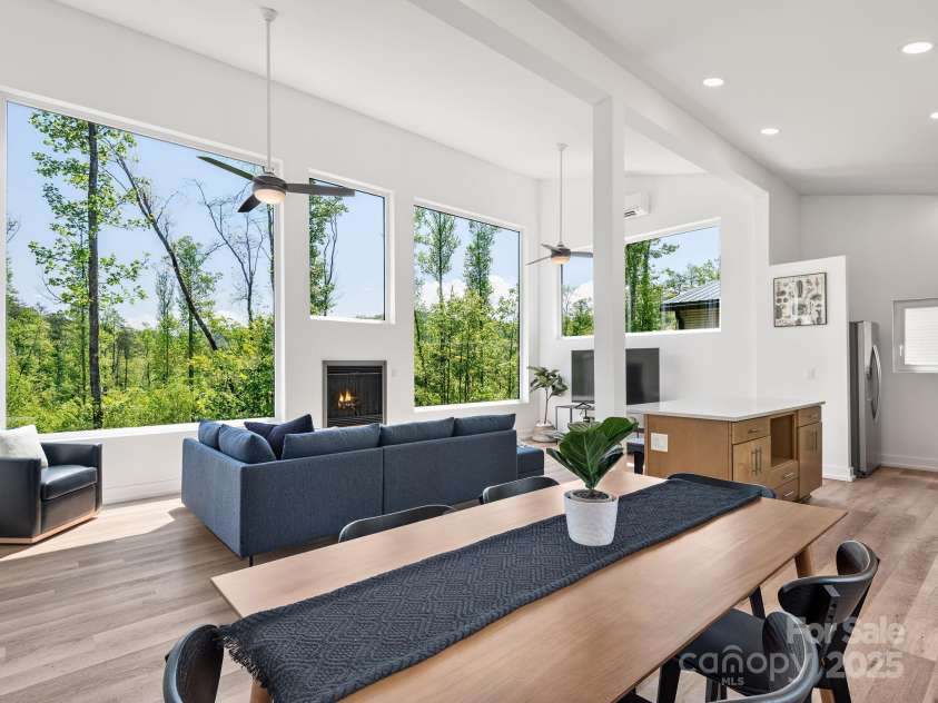 85 Fork Trail, Lake Toxaway, NC 28747.  MLS# CAR4259087, YatesRealty ID 23225. 