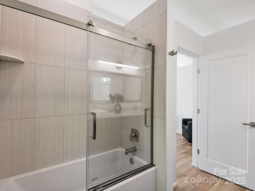 85 Fork Trail, Lake Toxaway, NC 28747.  MLS# CAR4259087, YatesRealty ID 23225. 