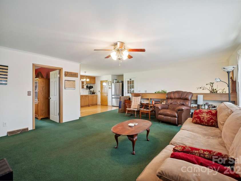 14411 Eastfield Road, Huntersville, NC 28078.  MLS# CAR4273593, YatesRealty ID 23226. 