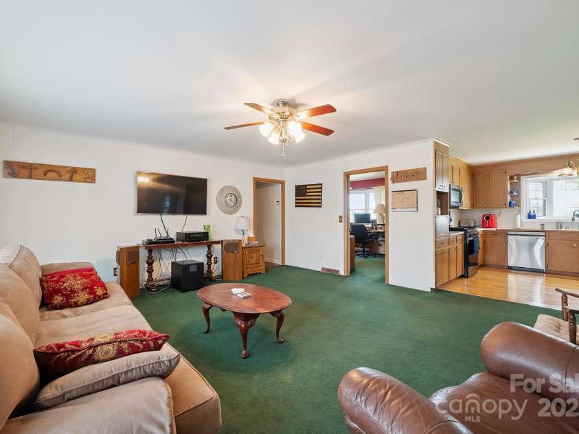 14411 Eastfield Road, Huntersville, NC 28078.  MLS# CAR4273593, YatesRealty ID 23226. 