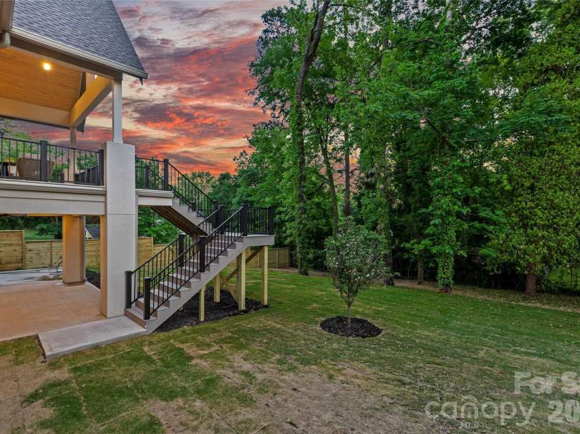 3526 Craig Avenue, Charlotte, NC 28211.  MLS# CAR4378596, YatesRealty ID 23226. Backyard