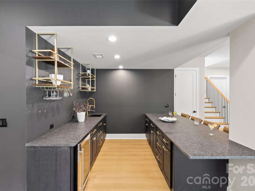 3526 Craig Avenue, Charlotte, NC 28211.  MLS# CAR4378596, YatesRealty ID 23226. Basement Kitchenette