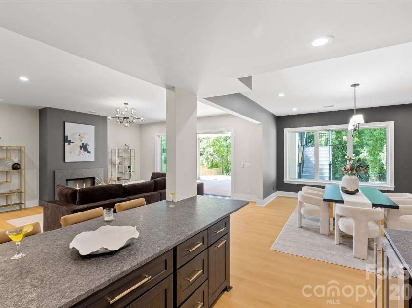 3526 Craig Avenue, Charlotte, NC 28211.  MLS# CAR4378596, YatesRealty ID 23226. Basement Kitchenette