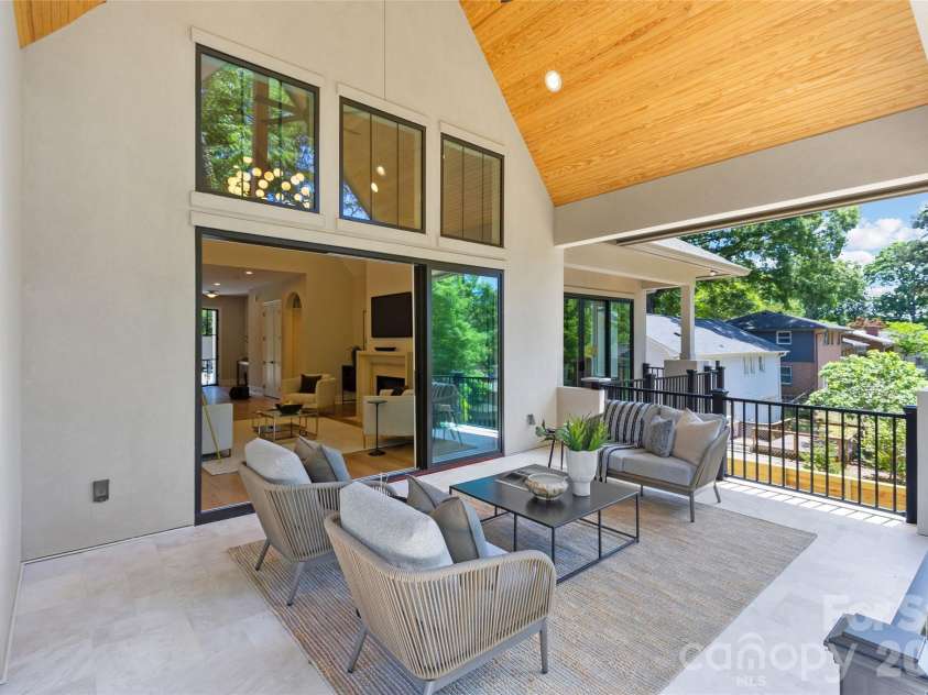 3526 Craig Avenue, Charlotte, NC 28211.  MLS# CAR4378596, YatesRealty ID 23226. Covered Deck off Main Level Living