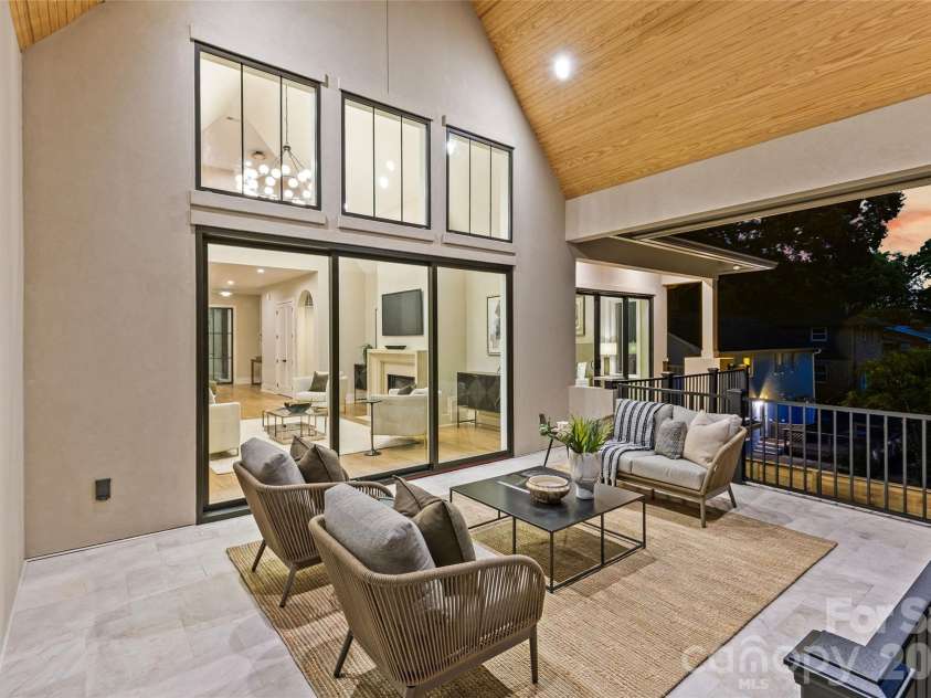 3526 Craig Avenue, Charlotte, NC 28211.  MLS# CAR4378596, YatesRealty ID 23226. Covered Deck off Main Level Living