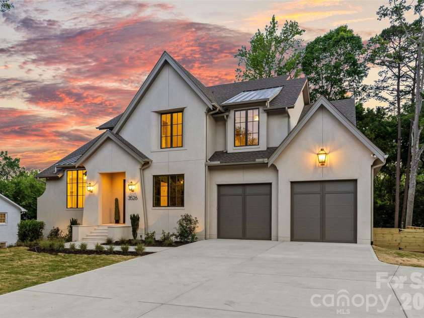 3526 Craig Avenue, Charlotte, NC 28211.  MLS# CAR4378596, YatesRealty ID 23226. Front Exterior