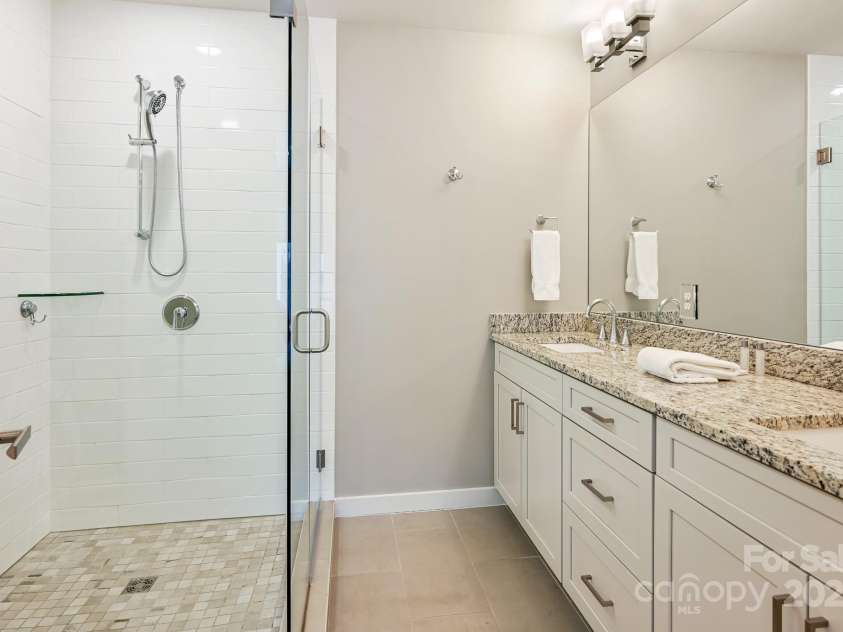 247 Short Coxe Avenue, Asheville, NC 28801.  MLS# CAR4260832, YatesRealty ID 23227. 