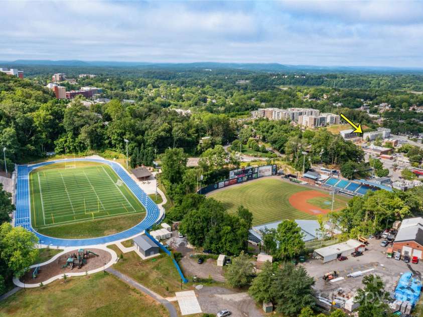 247 Short Coxe Avenue, Asheville, NC 28801.  MLS# CAR4260832, YatesRealty ID 23227. 