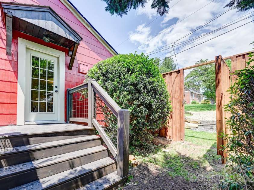 14 Monroe Street, Brevard, NC 28712.  MLS# CAR4272993, YatesRealty ID 23228. 